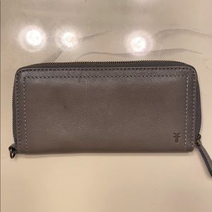 Frye Wallet Taupe